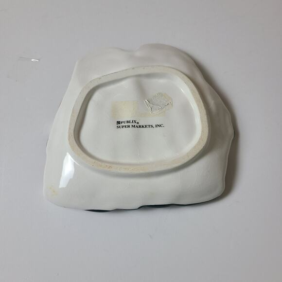 Publix Seasons Greetings Santa & Mrs. Claus Ceramic Christmas  Spoon Rest - Picture 2 of 5